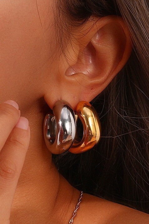 Golden Hour Bubble Huggie Hoops