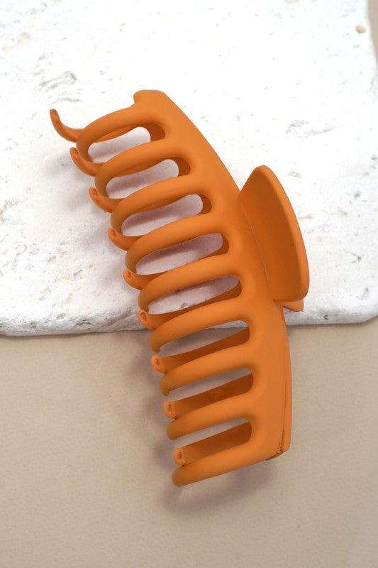 Oversized Matte Hair Claw Clip